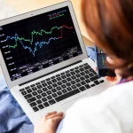 Warum wirtschaftliches Know-how der Schlüssel zu besserer Aktienperformance ist